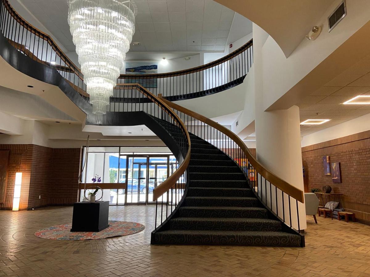 Mclure Hotel Wheeling Exterior photo